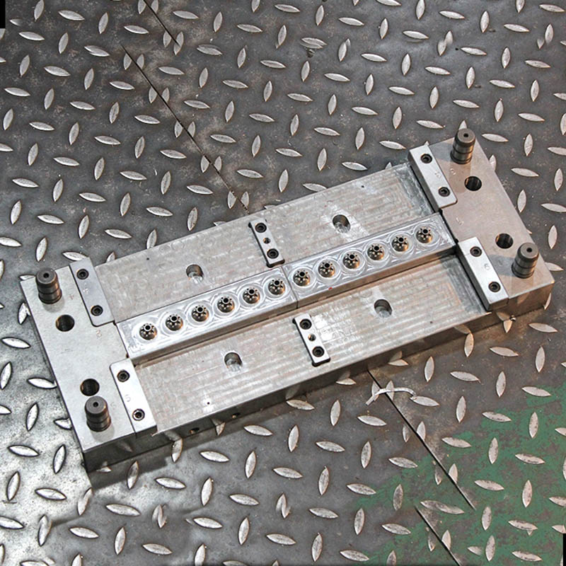 Acrylic shoe box molding