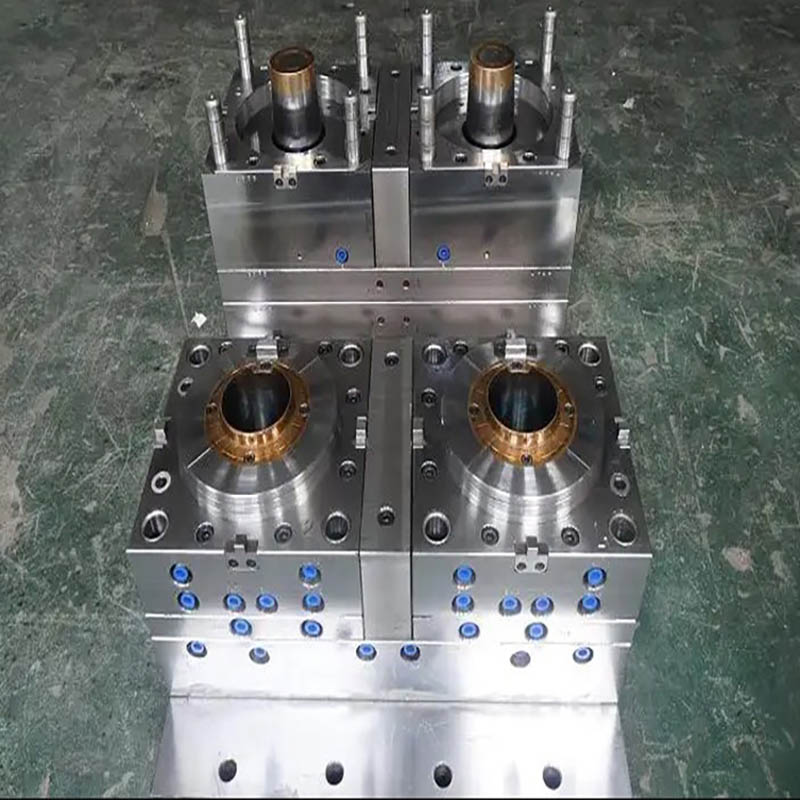 Knife holder molding