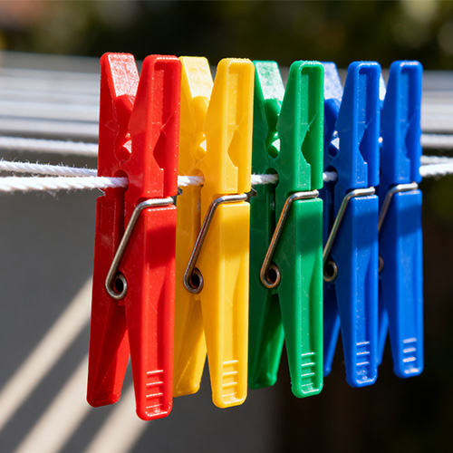 การฉีดขึ้นรูปหมุดเสื้อผ้าพลาสติก